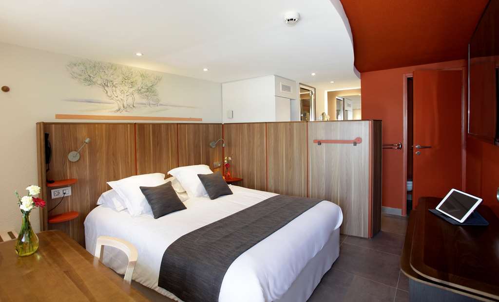 Terre De Provence Hotel & Spa Le Pontet  Exterior photo